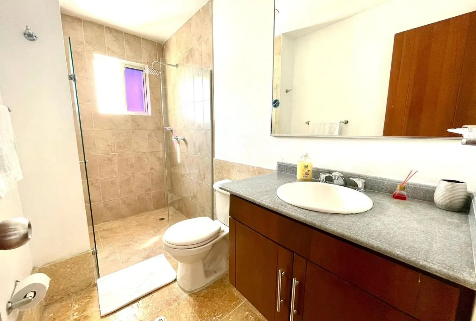 Hermoso Apartamento Con Balcon Y Vista Al Mar. Cartagena